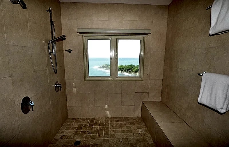 Beautiful 4 Bedroom Ocean View Villa with Pool! in Humacao, Puerto Rico — photo 3