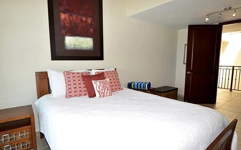 Beautiful 4 Bedroom Ocean View Villa with Pool! in Humacao, Puerto Rico — photo 5