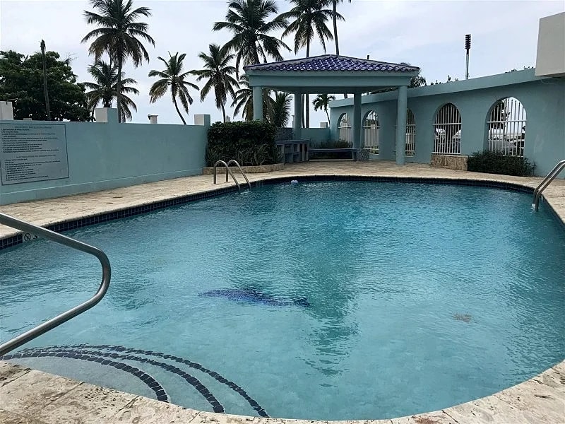 Perfect 2 Bedroom Beach Front Condo in Isla Verde in Calle Amapola, Carolina, Puerto Rico — photo 3