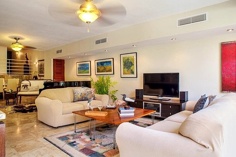 Gorgeous 4 Bedroom Villa at Palmas del Mar with Pool in Montecarlo Drive, Humacao, Puerto Rico — photo 3