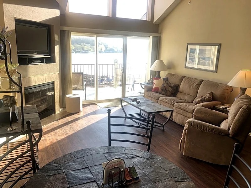Furnished condo, 3 Bed Rm, 2 Bths + Loft, Sleeps 6 In Queen Beds, 2 in bunk bed in Camdenton, Missouri, United States — photo 5
