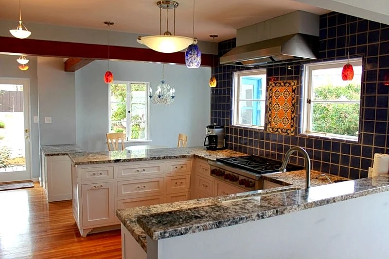 Beautiful Spacious Home; Ocean & Sunset Views; Quiet Area Close to Downtown in San Diego, California, United States — photo 3