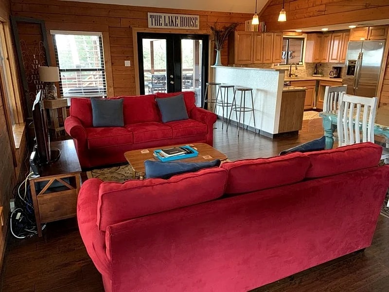 Hill Country Haus - A Texas Hill Country Escape in Canyon Lake, Texas, United States — photo 4