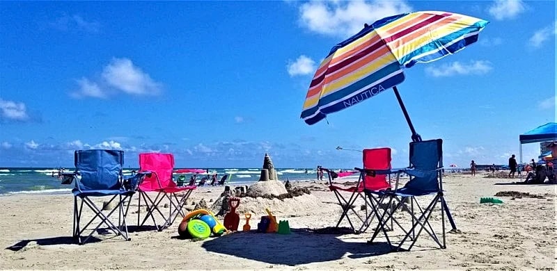 OUR BEACH IS NOW OPEN - A TRUE BEACHFRONT HUGE CLEAN HOME ACTUALLY ON THE BEACH in Corpus Christi, Texas, United States — photo 4