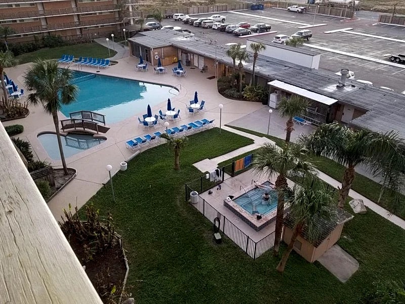 OUR BEACH IS NOW OPEN - A TRUE BEACHFRONT HUGE CLEAN HOME ACTUALLY ON THE BEACH in Corpus Christi, Texas, United States — photo 3