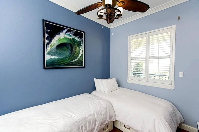 Beautifully Decorated and Great Location Beach House Sleeps 10+ Pool in South Padre Island, Texas, United States — photo 4