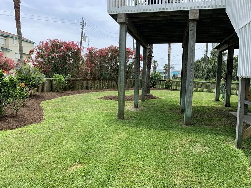 Pet-friendly in Pirates Beach in Galveston, Texas, United States — photo 3