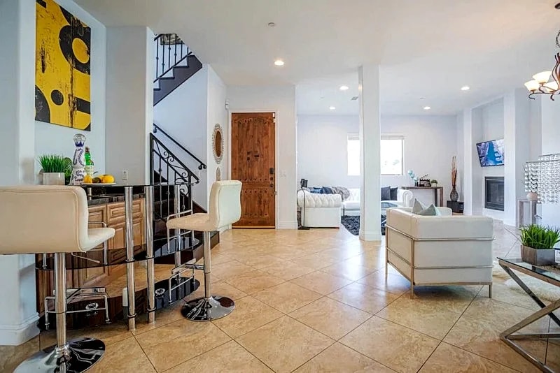 LA Summer Jewel! Modern Upscale Oasis with SPA by Universal Studios in Los Angeles, California, United States — photo 4
