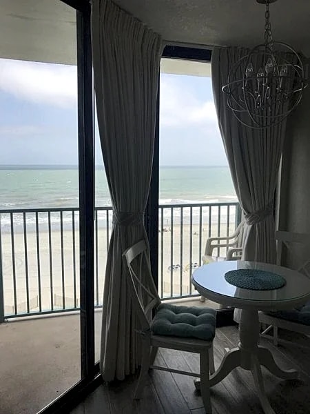 SEA BREEZ - Direct Oceanfront condo, end unit -New listing, Newly remodeled in Myrtle Beach, South Carolina, United States — photo 2