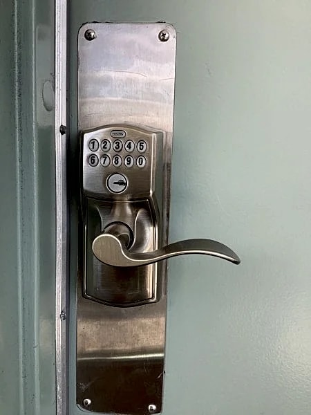 SALT THERAPY-New Listing- 2 Bedroom, 2 Bathroom full size condo in Myrtle Beach, South Carolina, United States — photo 4