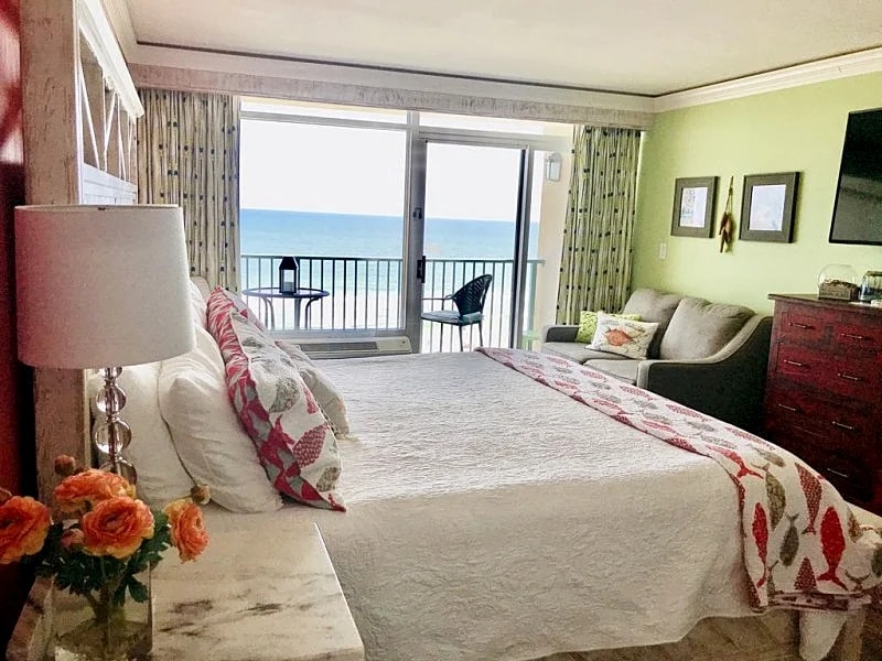 A Slice of Paradise! - Direct Oceanfront condo in Myrtle Beach, South Carolina, United States — photo 2
