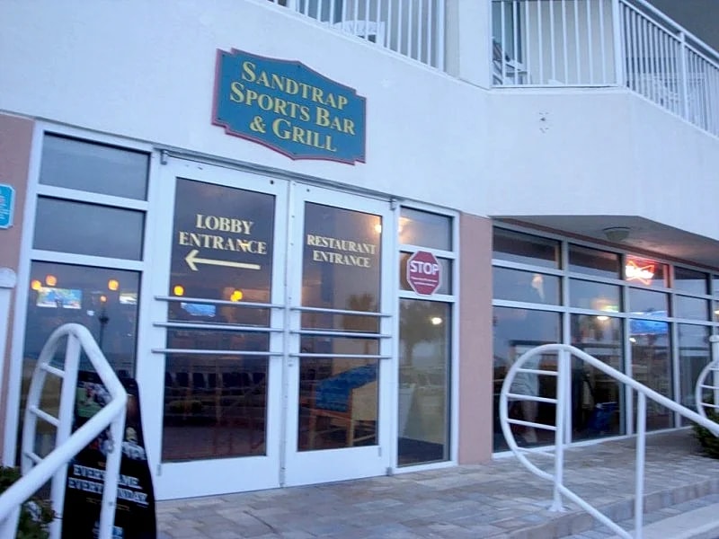 Gorgeous Oceanfront 3 Bedrooms Condo Sleeps 6-10 -Linens Included in North Myrtle Beach, South Carolina, United States — photo 2