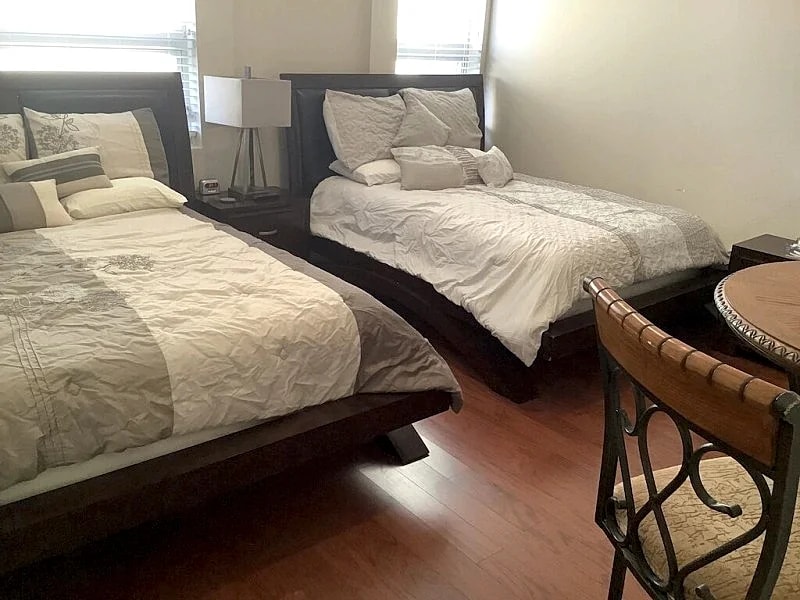 Center City??3BR/2BA Condo with amazing views near PA Convention Center/Historic in Philadelphia, Pennsylvania, United States — photo 4