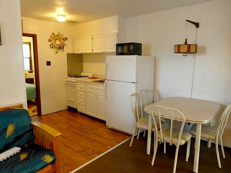 2 Bedroom , Beach Block Apt. w/free parking in Wildwood, New Jersey, United States — photo 4