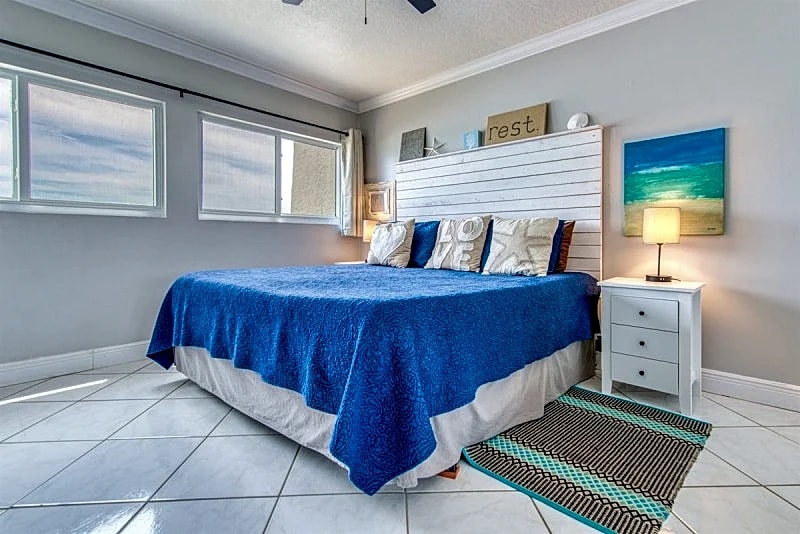 A203 | Beachfront with Beach Service, Pool, & WiFi in Miramar Beach, Florida, United States — photo 4