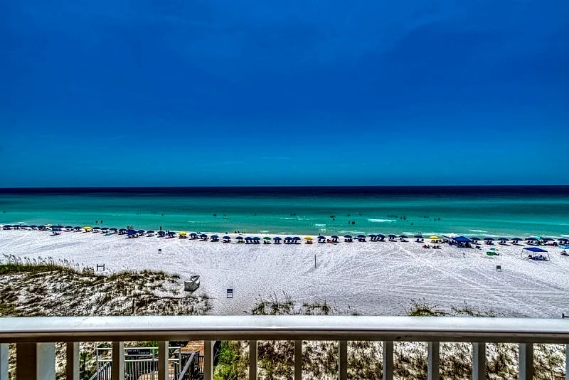 D404 | Beachfront with Beach Service, Pool, & WiFi in Miramar Beach, Florida, United States — photo 3