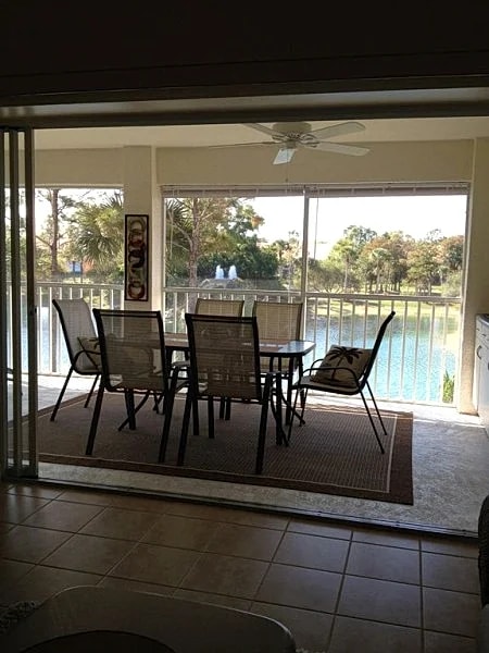 Magnificient and spacious, view on a volcano, 2nd floor in Naples, Florida, United States — photo 3