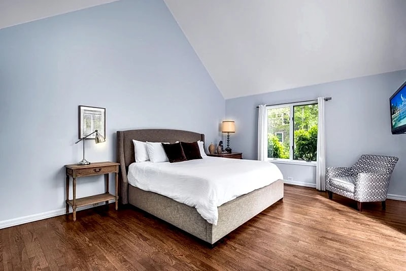Bridgehampton Spotless Designer Home Heated Saline Pool, READ OUR REVIEWS in Bridgehampton, New York, United States — photo 5