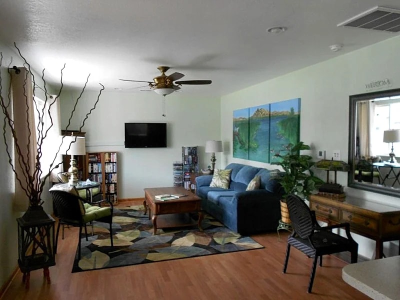 Family or serious fisherman lodging and getaway - upscale, safe & comfortable in Oakley, California, United States — photo 3