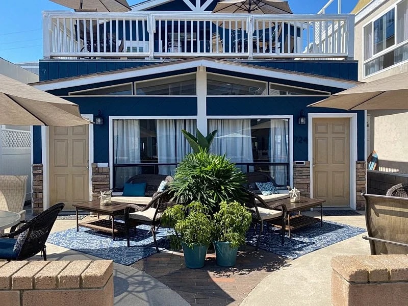 Tropical Retreat! 70 Steps to the Sand!