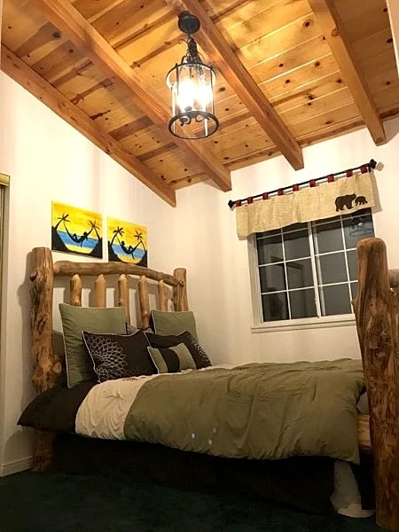 Boulder Bay Retreat Modren Rustic Pool Table Wifi, BBQ, PS3/wii, air hockey, TV in Big Bear Lake, California, United States — photo 3