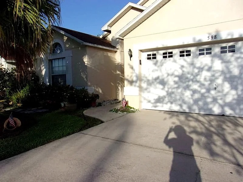 Lakefront Pool & Spa Retreat in Eagle Pointe, Kissimmee with Scenic Views in Kissimmee, Florida, United States — photo 3