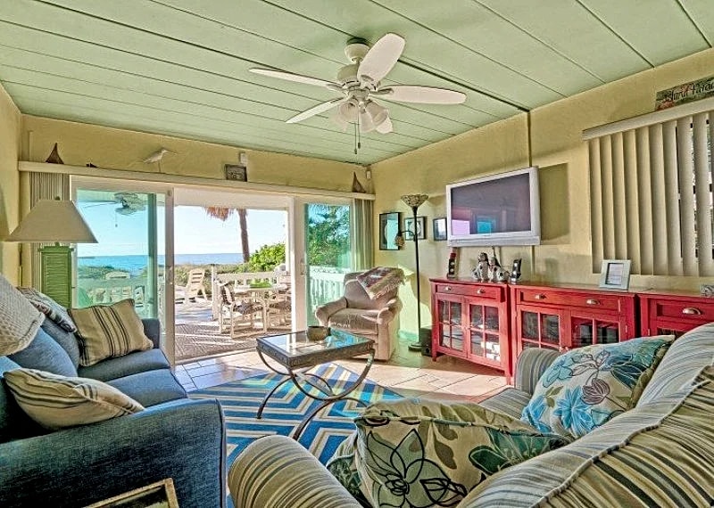 Shack on the Sand - Indian Rocks Beach in Indian Rocks Beach, Florida, United States — photo 3