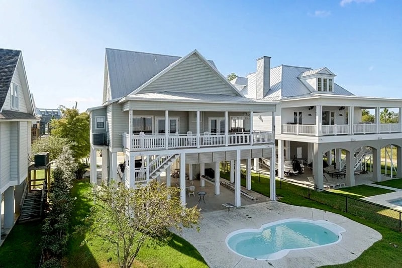 Beautiful Bayfront House With Private Pool and Pier! in Pass Christian, Mississippi, United States — photo 2