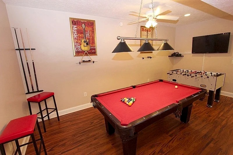 3100 SqFt Villa with 6 bedrooms, 5 bathrooms in Central Myrtle Beach in Myrtle Beach, South Carolina, United States — photo 4