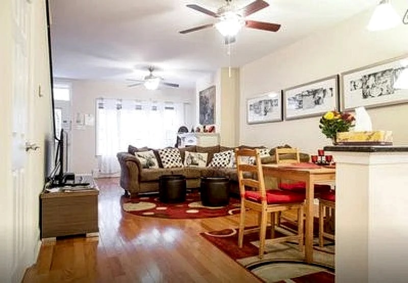 Spacious Passyunk Square House in Philadelphia, Pennsylvania, United States — photo 2