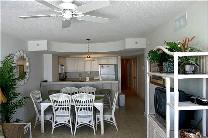 Ocean View Condo in North Myrtle Beach, South Carolina, United States — photo 5