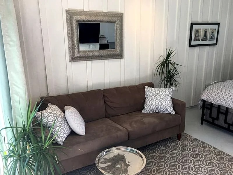 Light-filled studio w private patio, near beach! in Santa Monica, California, United States — photo 3