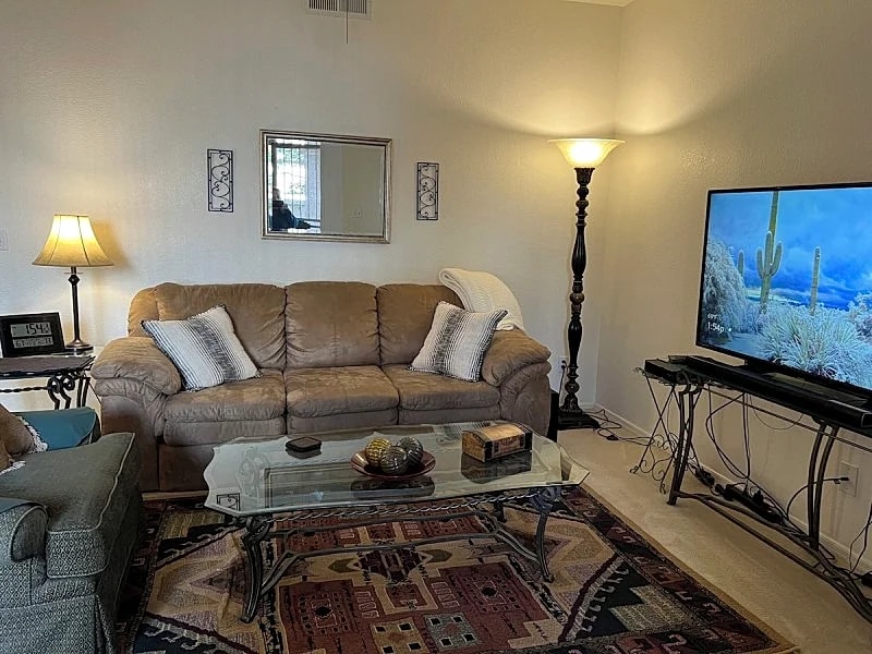 MONTHLY Fully Turn-Key luxury Retreat w/ Heated pool, Gated, 5-star Location 55 in Phoenix, Arizona, United States — photo 4