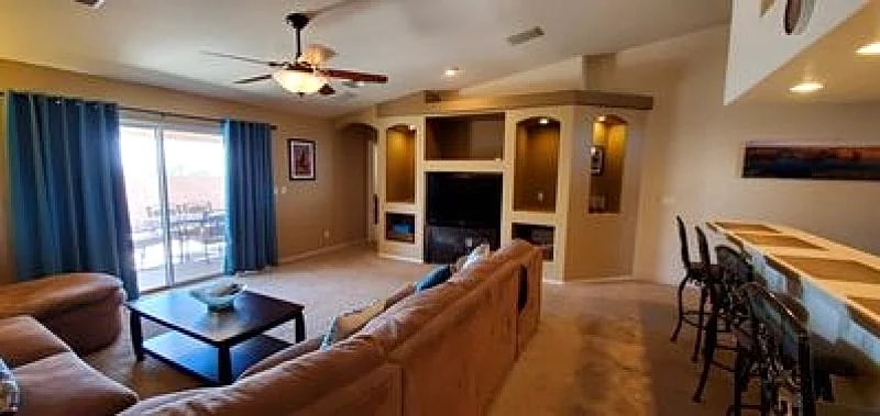 Quiet and Spacious 4-br home - Safe Neighborhood - SNOWBIRDS WELCOME in Bullhead City, Arizona, United States — photo 5