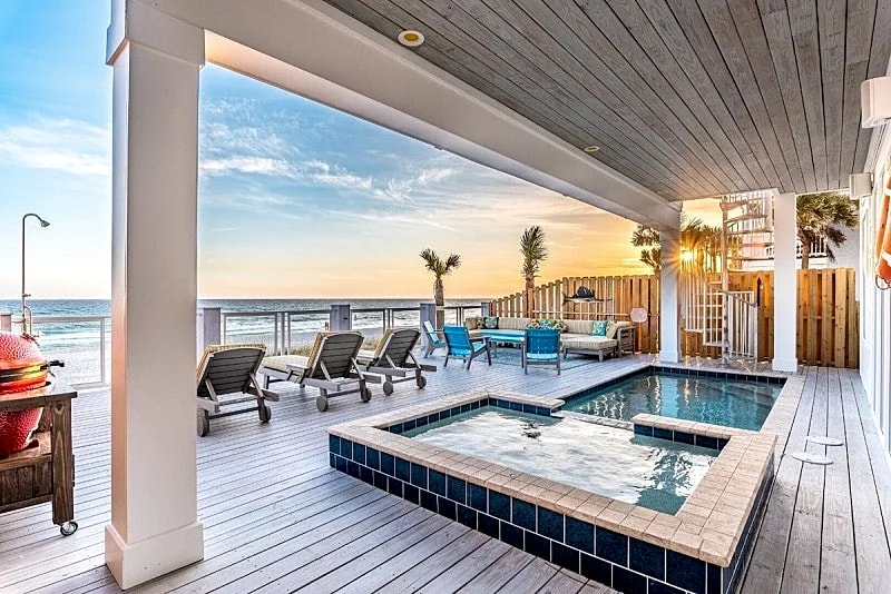 "Great White" Great Family Vacation! Beachfront + Private Pool in Panama City Beach, Florida, United States — photo 2