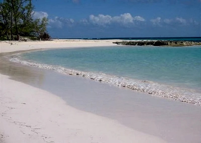 New 2-Bedroom Apt. In-Town Location, Walk to Stores, Restaurants in Eleuthera, Bahamas — photo 2