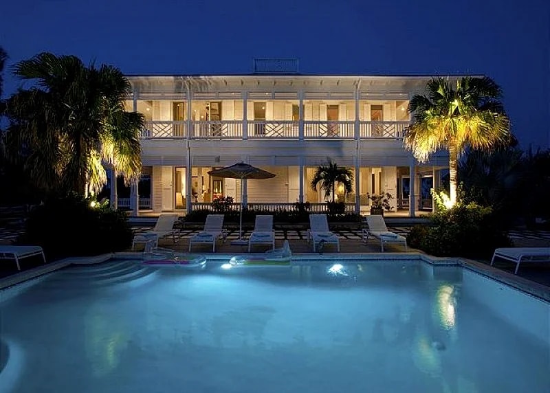 Magnificent 9-Bedroom Beachfront Compound w/ Private Pool French Leave Beach in Eleuthera, Bahamas — photo 5
