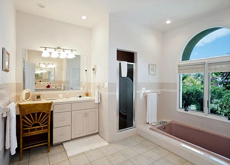 Private 5-bedroom Beachfront Estate w/Heated Pool on Pink Sand Beach in Eleuthera, Bahamas — photo 3