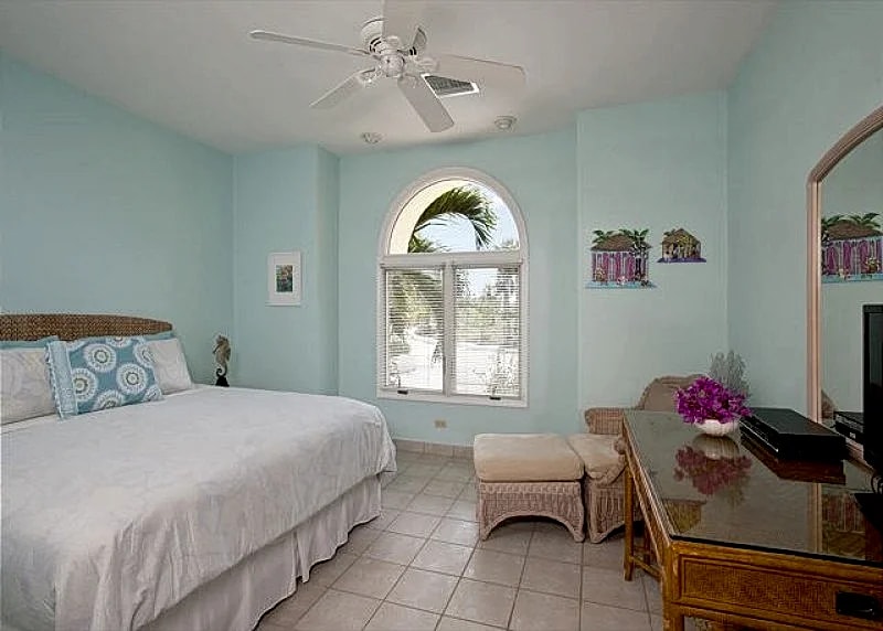 Private 5-bedroom Beachfront Estate w/Heated Pool on Pink Sand Beach in Eleuthera, Bahamas — photo 2