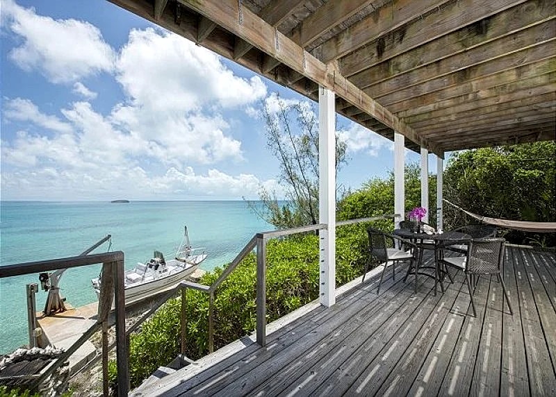 Touch of Class: A Beachfront Home on the Warm Calm Caribbean in Eleuthera, Bahamas — photo 2
