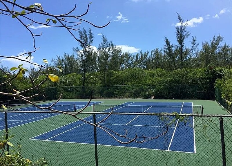 Beach House with Pool and Tennis on Private Windermere Island in Eleuthera, Bahamas — photo 4