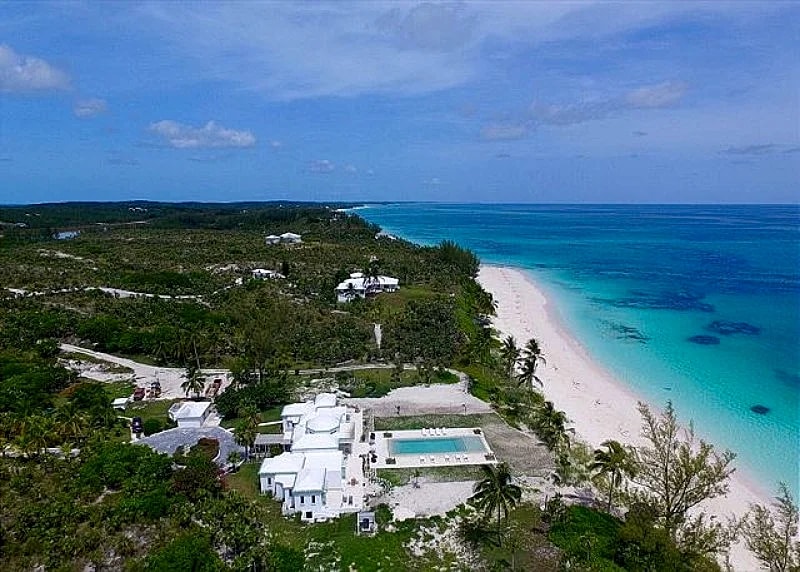 Private Beachfront Estate on 25 Acres w/Pool, Walk to Restaurant/Bar in Eleuthera, Bahamas — photo 2