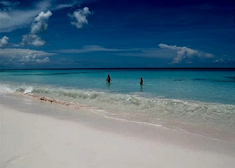 Exotic Island Villa with Harbour View and Private Pool in Eleuthera, Bahamas — photo 4