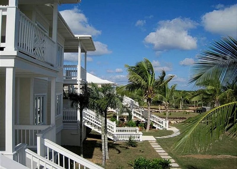 Penthouse Condo w/Htd Pool, Beach, 2-Ocean View, Kayaks, Golf Cart, Boat Dock in Eleuthera, Bahamas — photo 2