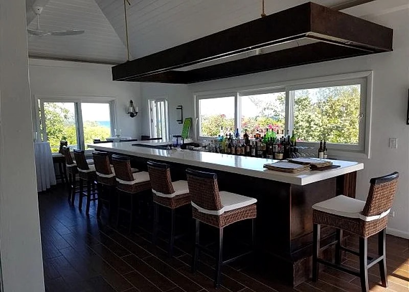Elegant and Historic Villa Directly on Windermere Beach w/ Pool in Eleuthera, Bahamas — photo 4