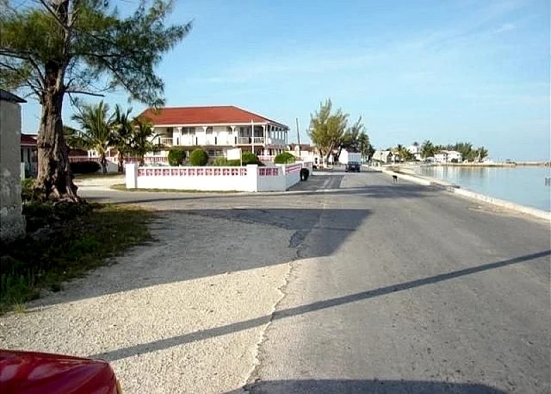 Beachfront House with Pool and Totally Private and Secluded Beach in Eleuthera, Bahamas — photo 3