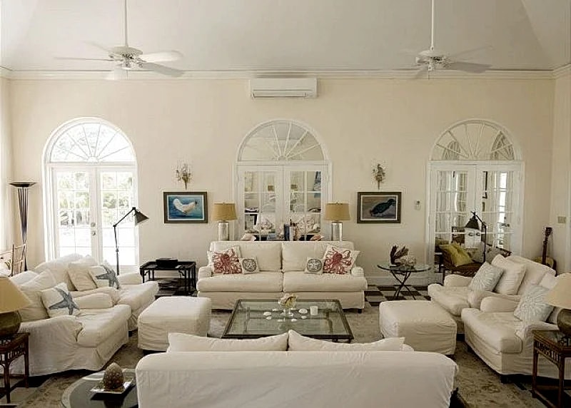 Luxurious Beachfront Estate with Pool on Exclusive Windermere Beach