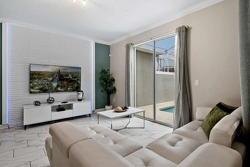 The Retreat's Jewel | 4 bed, 3 bath | Private Pool |Townhome in Davenport, Florida, United States — photo 2