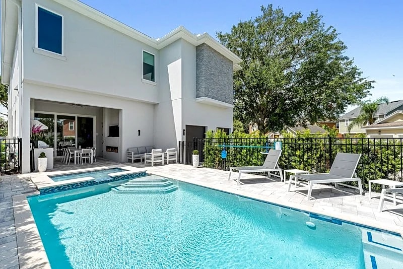Sparkling Serenity | Private Pool | 16-seat Theater Room | Arcade Room | Space Themed Bedroom in Kissimmee, Florida, United States — photo 3