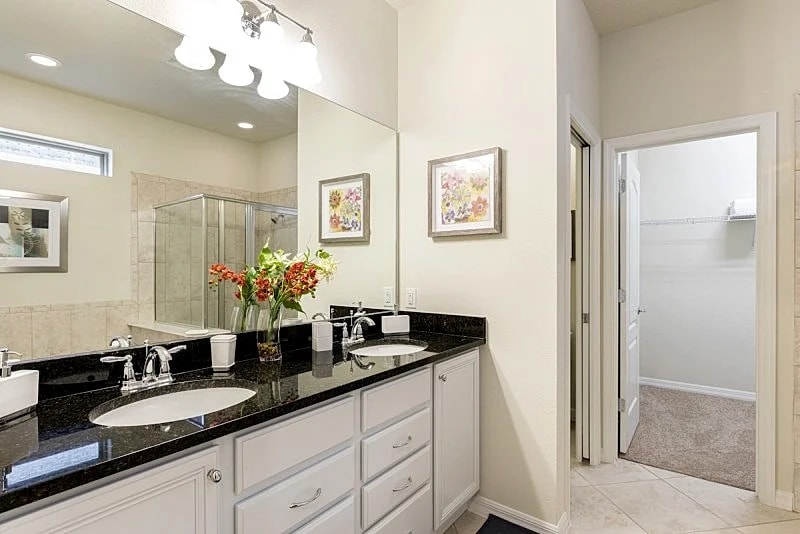 Westside Living | New 5 Bed Private Pool Home Minutes from Disney in Kissimmee, Florida, United States — photo 5
